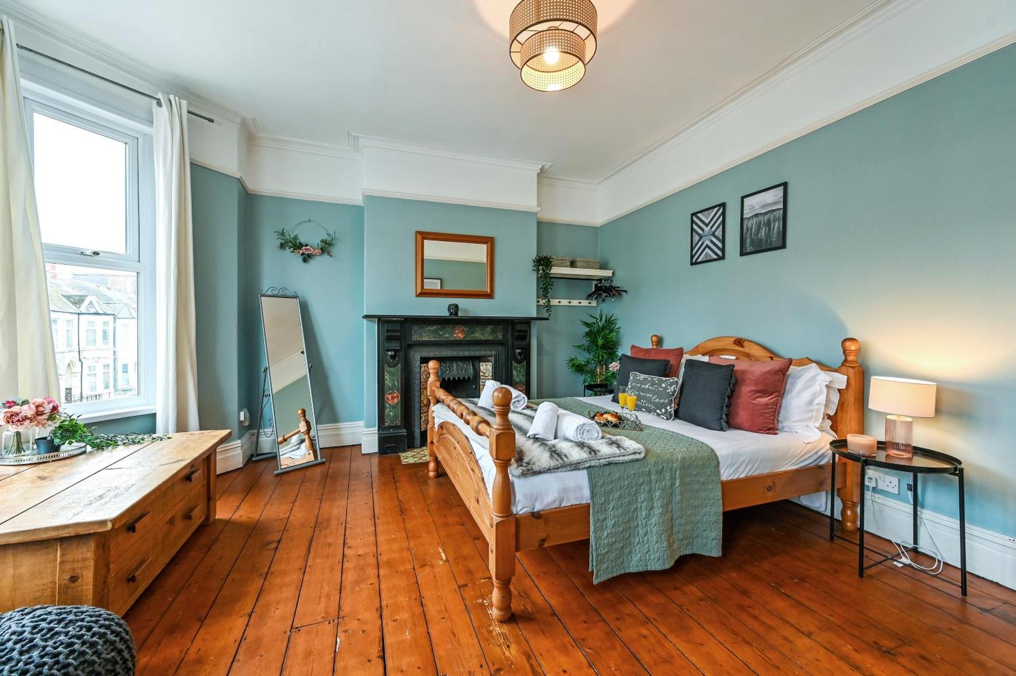 Beautiful Townhouse, Great Location - Pet Friendly Villa Cardiff Buitenkant foto