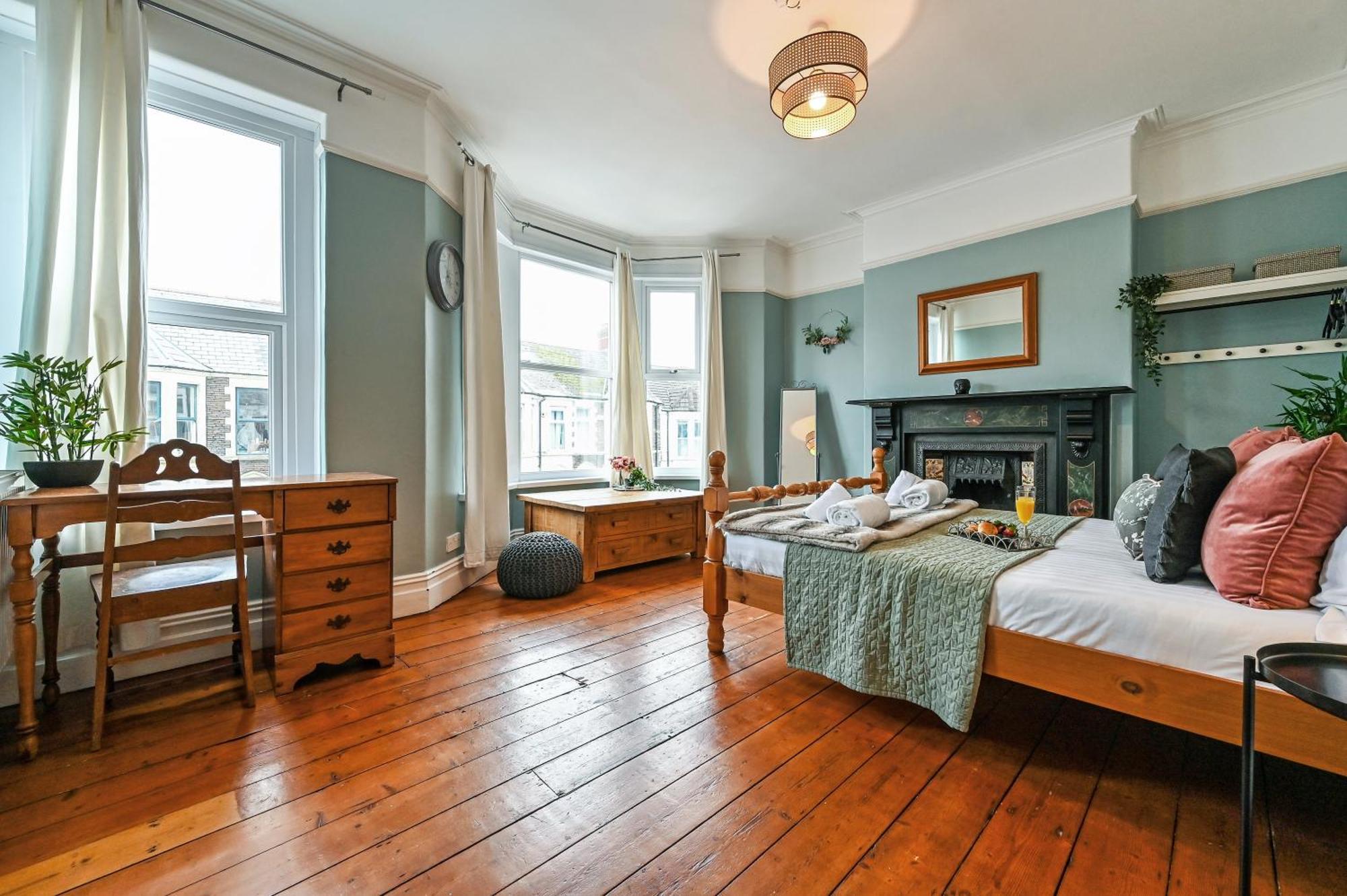 Beautiful Townhouse, Great Location - Pet Friendly Villa Cardiff Buitenkant foto
