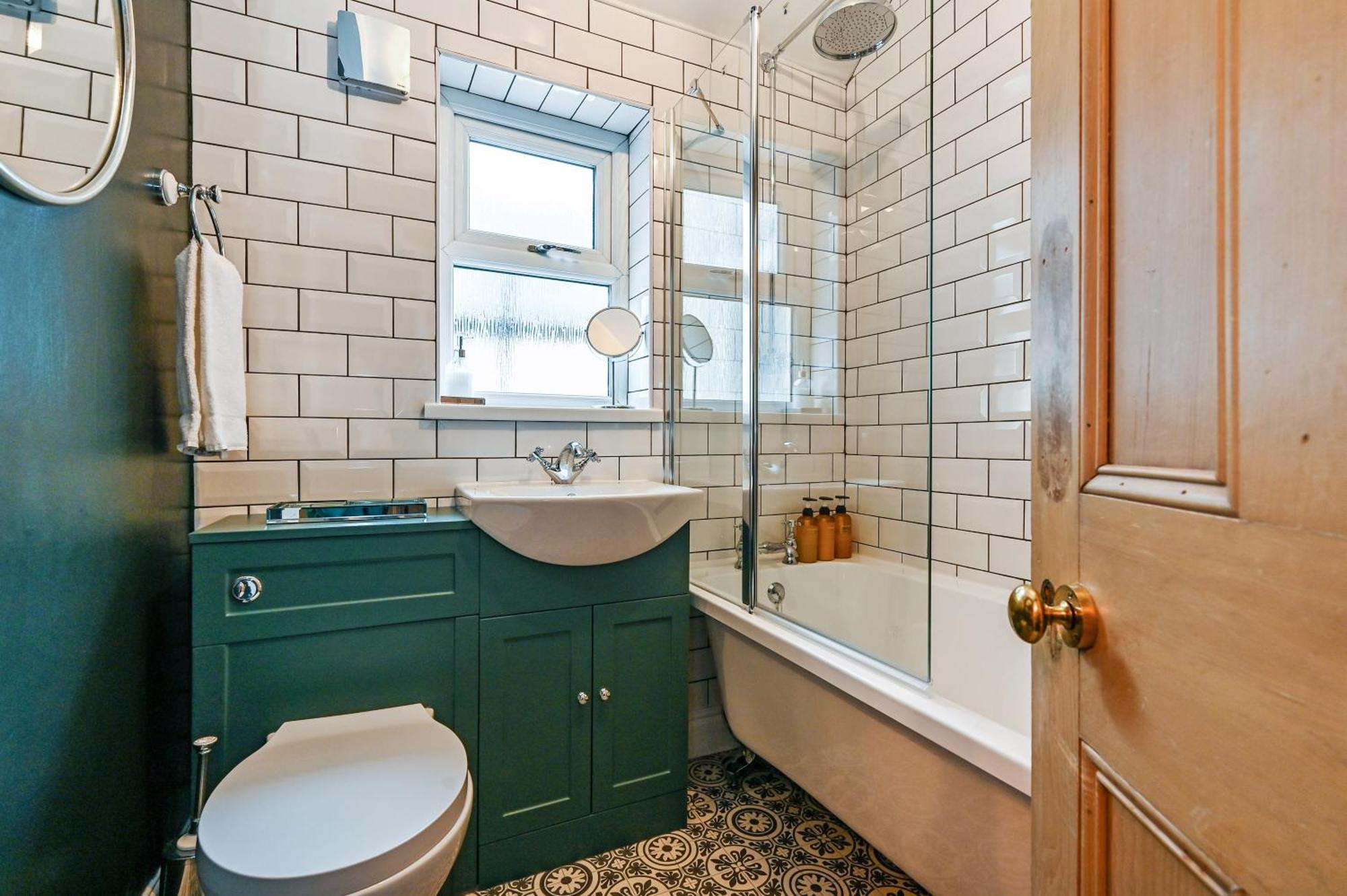 Beautiful Townhouse, Great Location - Pet Friendly Villa Cardiff Buitenkant foto